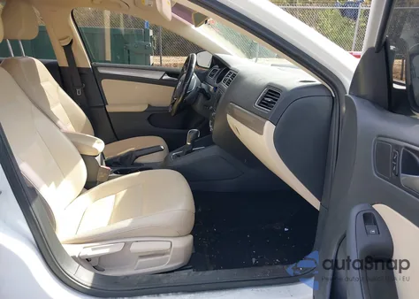 2017 Volkswagen Jetta 1.4T Se из США, поврежденный, VIN 3VWDB7AJ2HM351218